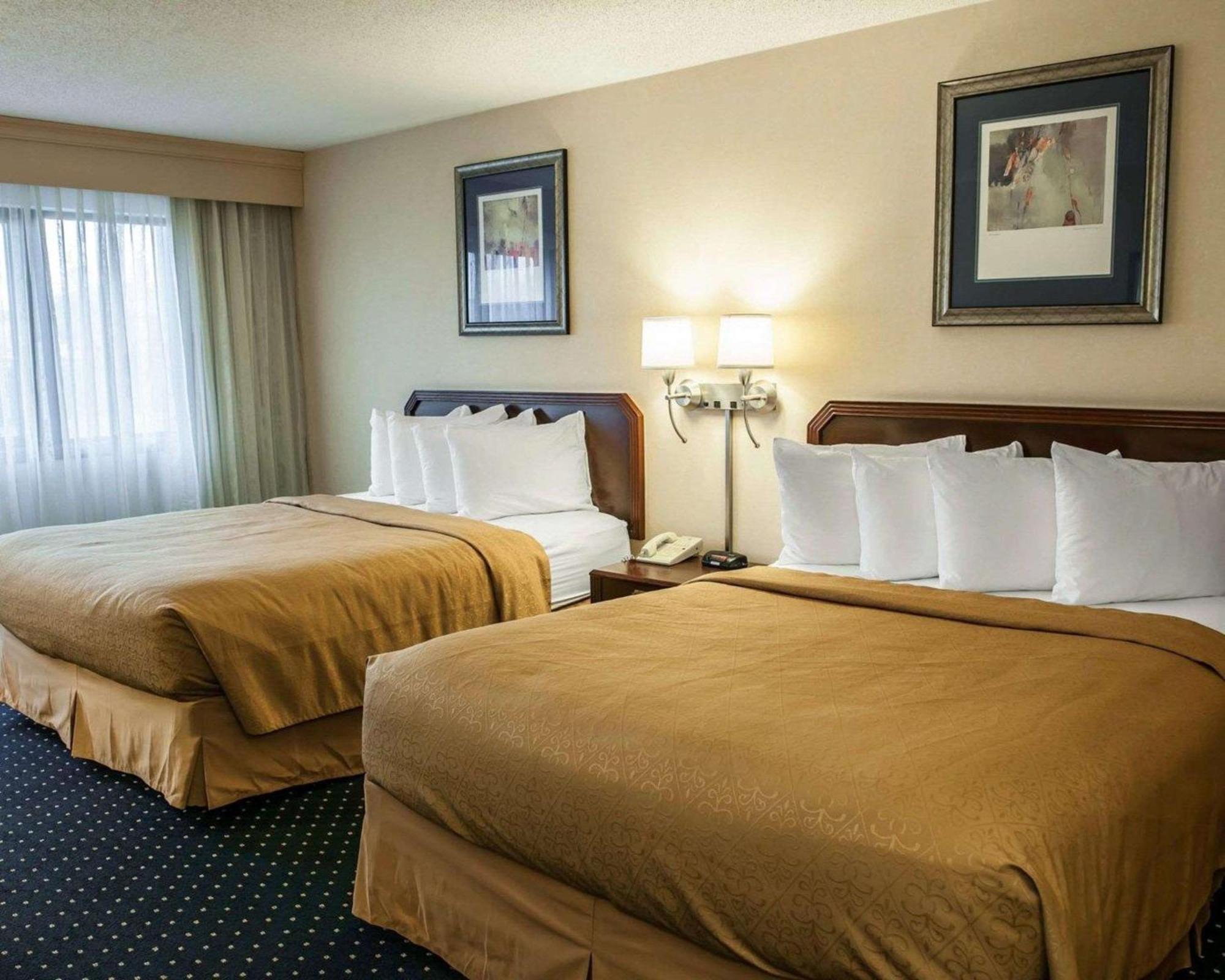Quality Inn & Suites Goshen Buitenkant foto
